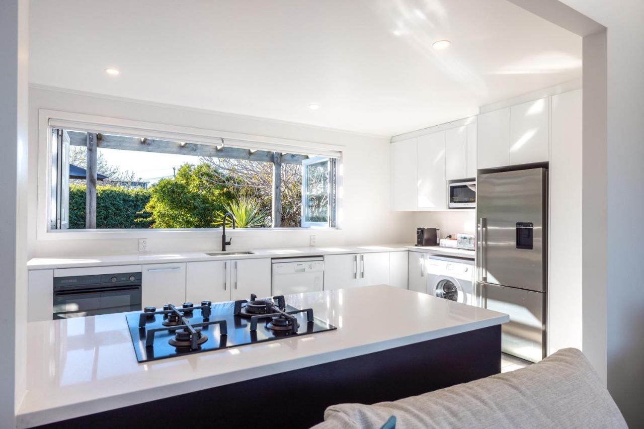 Driftwood Beach House With Spa Pool - Absolute Beachfront! Blackpool Bagian luar foto